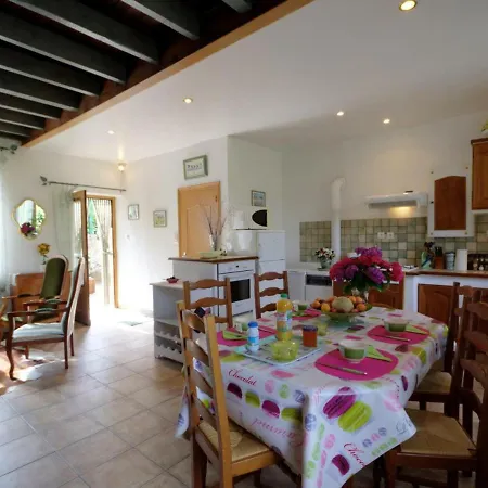 Avec Jardin, Wifi, Animaux Admis - Fr-1-496-90 *